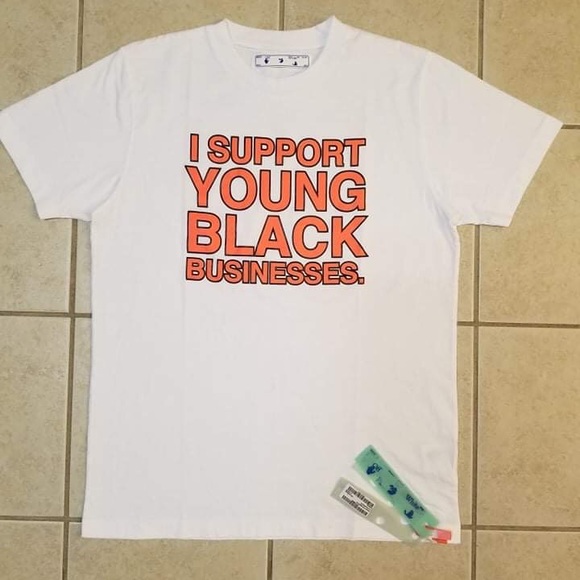 Men's LARGE Off-White T-shirt
